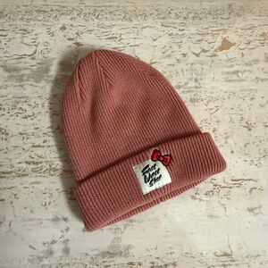 Hello Kitty x East West shop knit beanie hello kitty sanrio  sustainable fashion